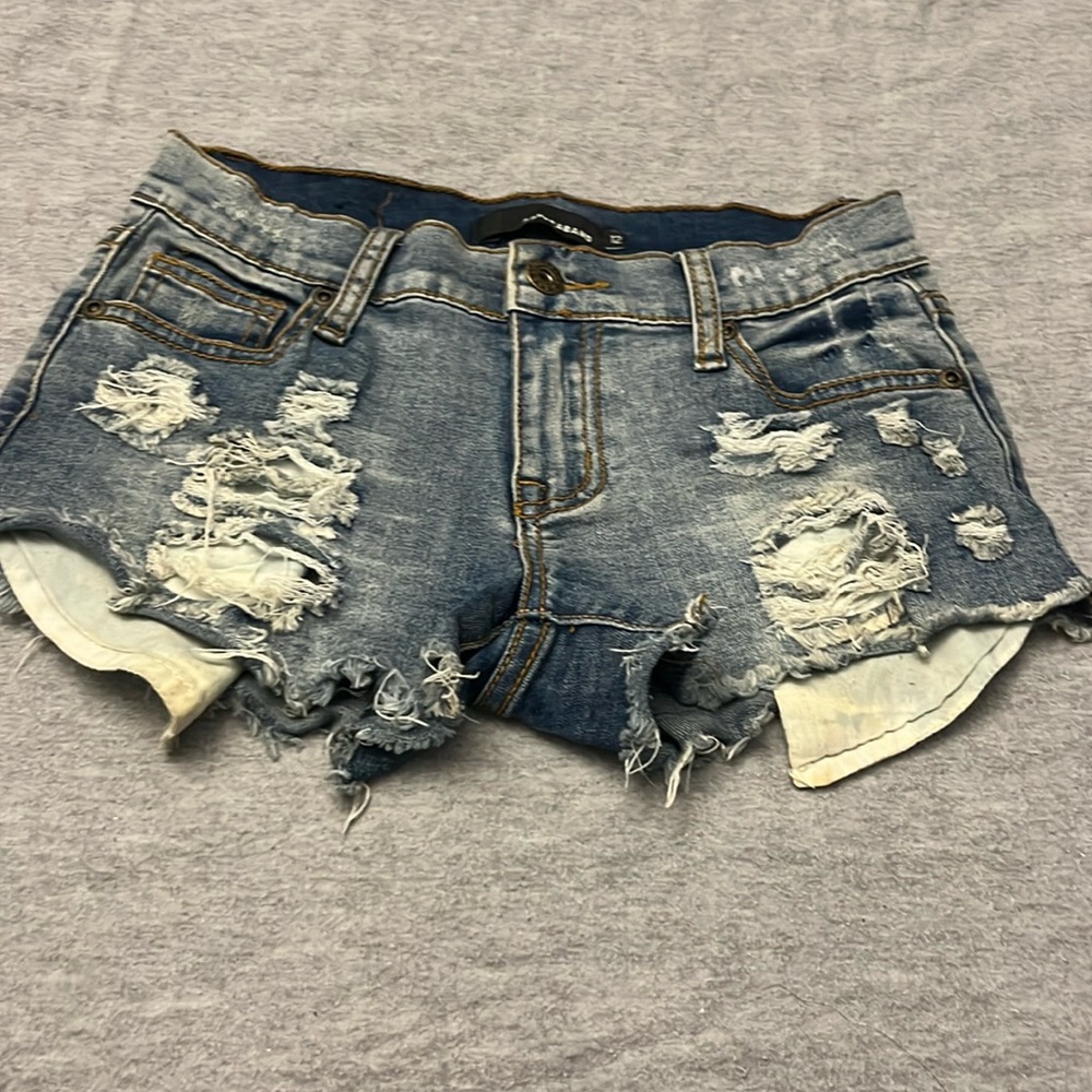 Short shorts
